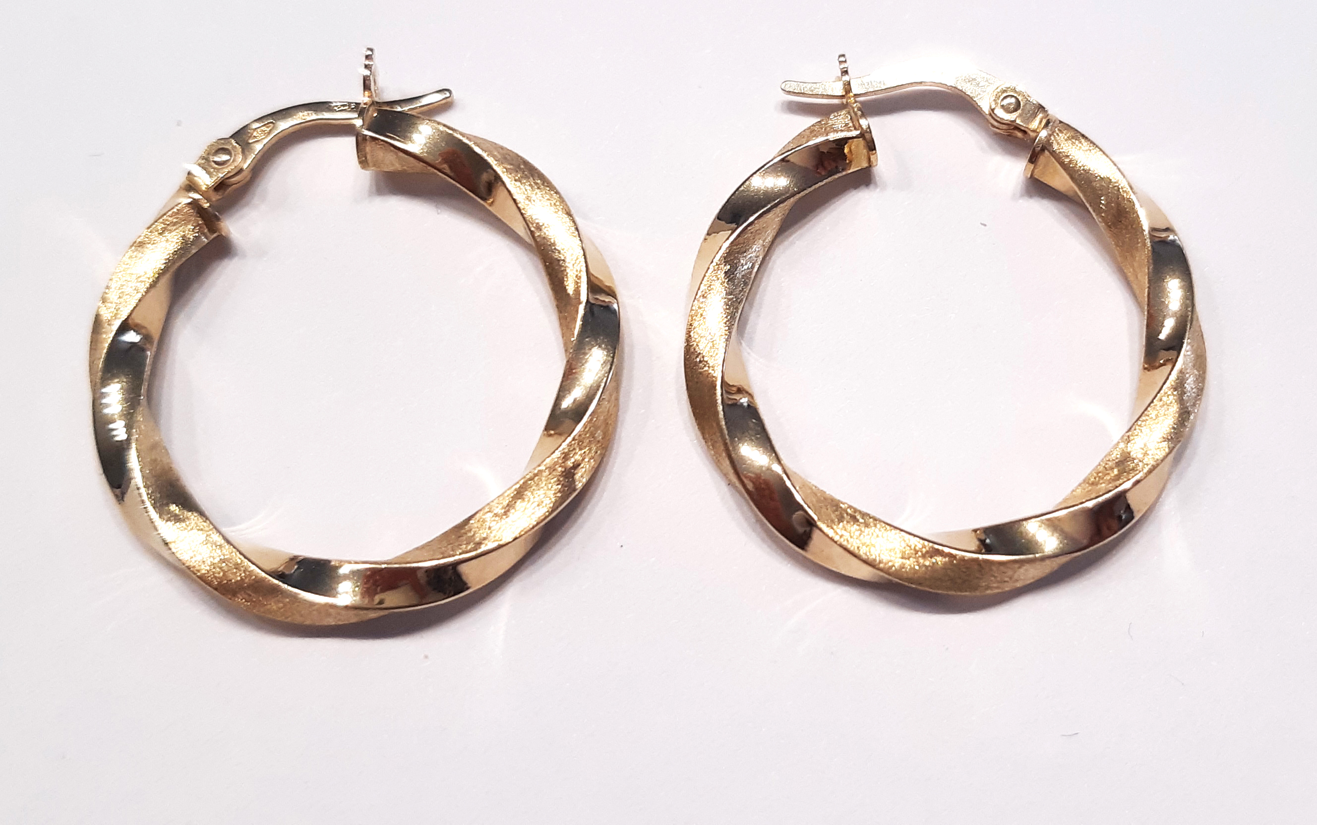 zlaté náušnice průměr 26 mm