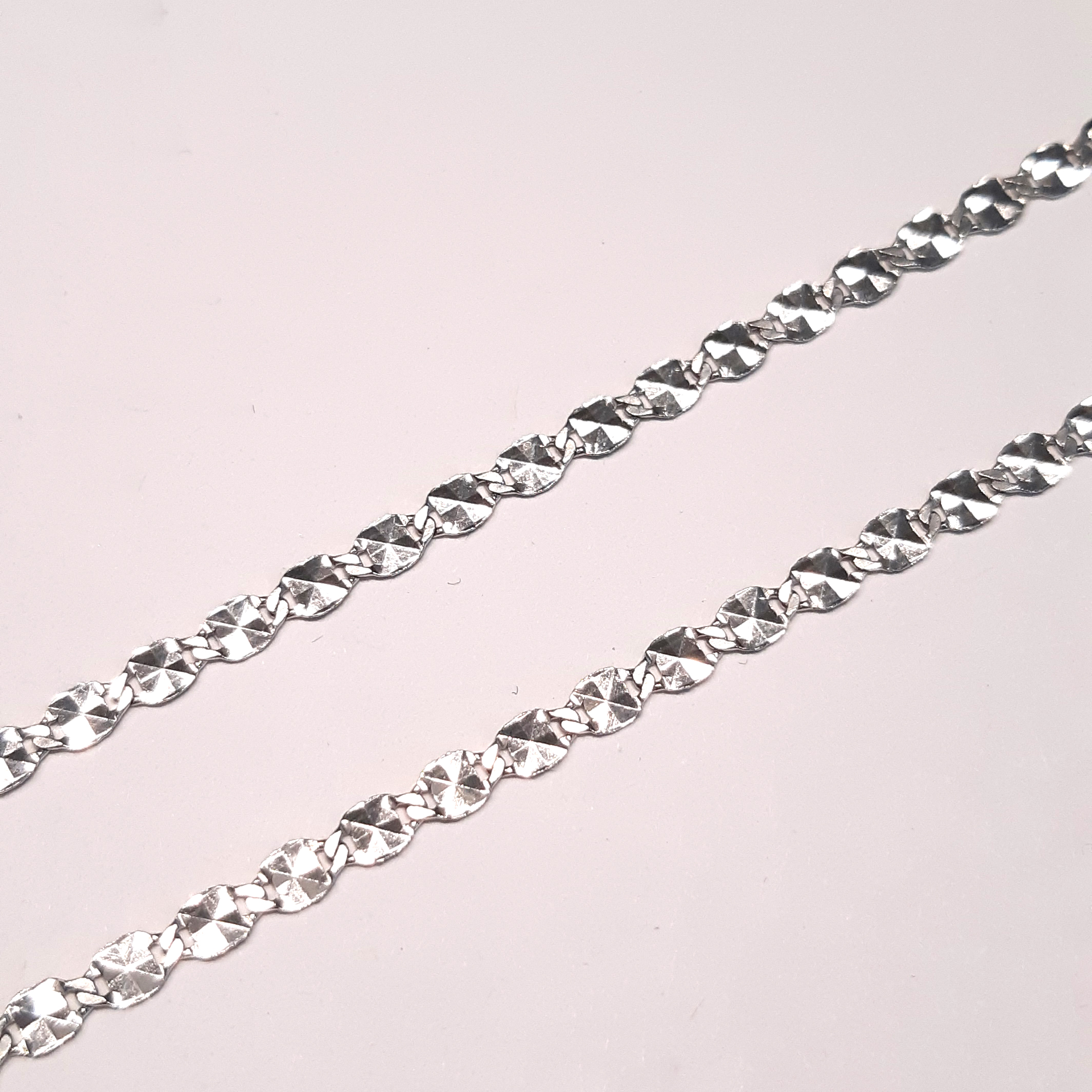 Zlatý řetízek z bílého zlata š. 3,5 mm